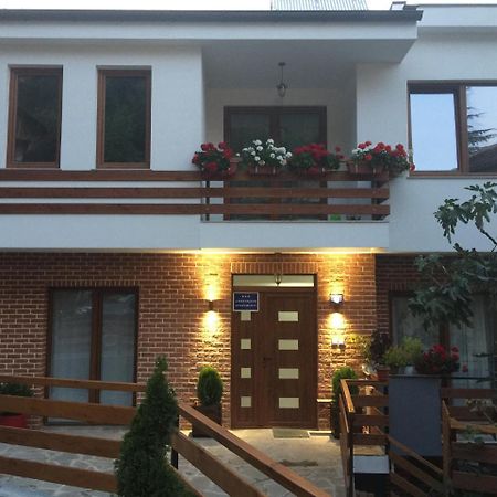 Madox Apartment โอครีด ภายนอก รูปภาพ