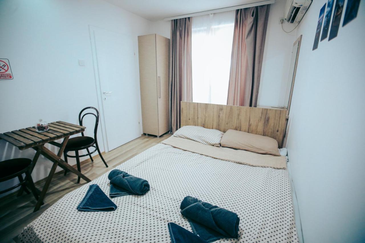 Madox Apartment โอครีด ภายนอก รูปภาพ