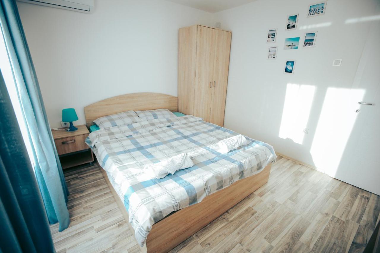 Madox Apartment โอครีด ภายนอก รูปภาพ