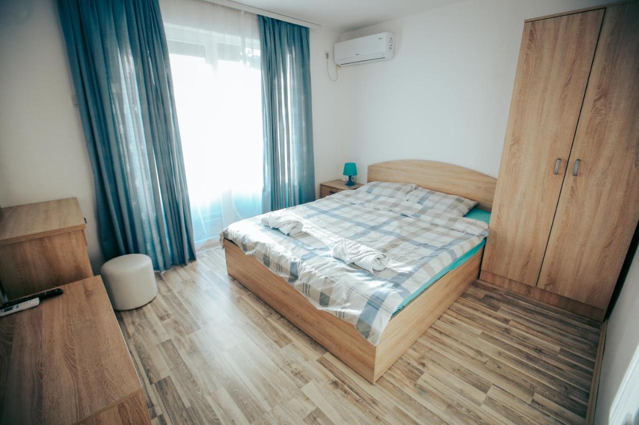 Madox Apartment โอครีด ภายนอก รูปภาพ