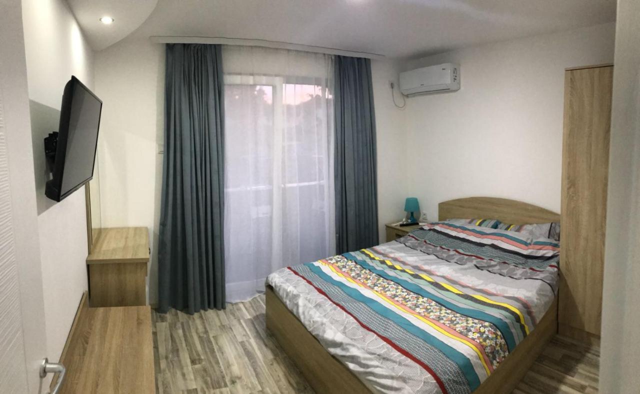 Madox Apartment โอครีด ภายนอก รูปภาพ